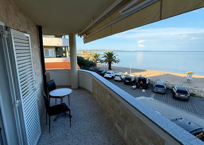 Blanusa D דירה *