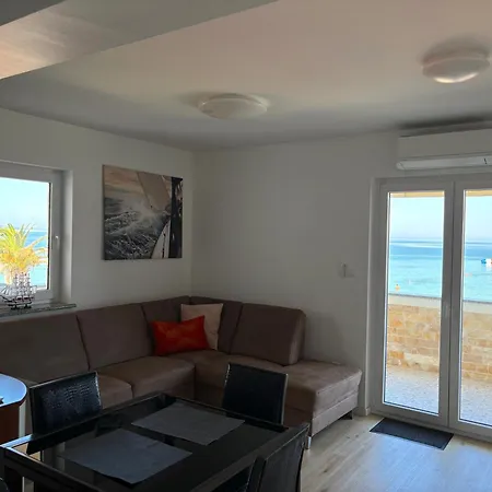 Blanusa D Apartman Povljana